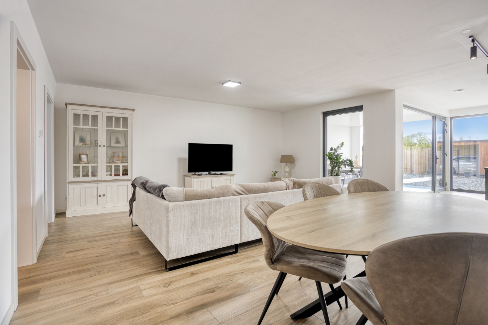 Ruime nieuwbouwwoning (geen BTW) met 3 ruime slaapkamers op 476 m² ! - foto 5