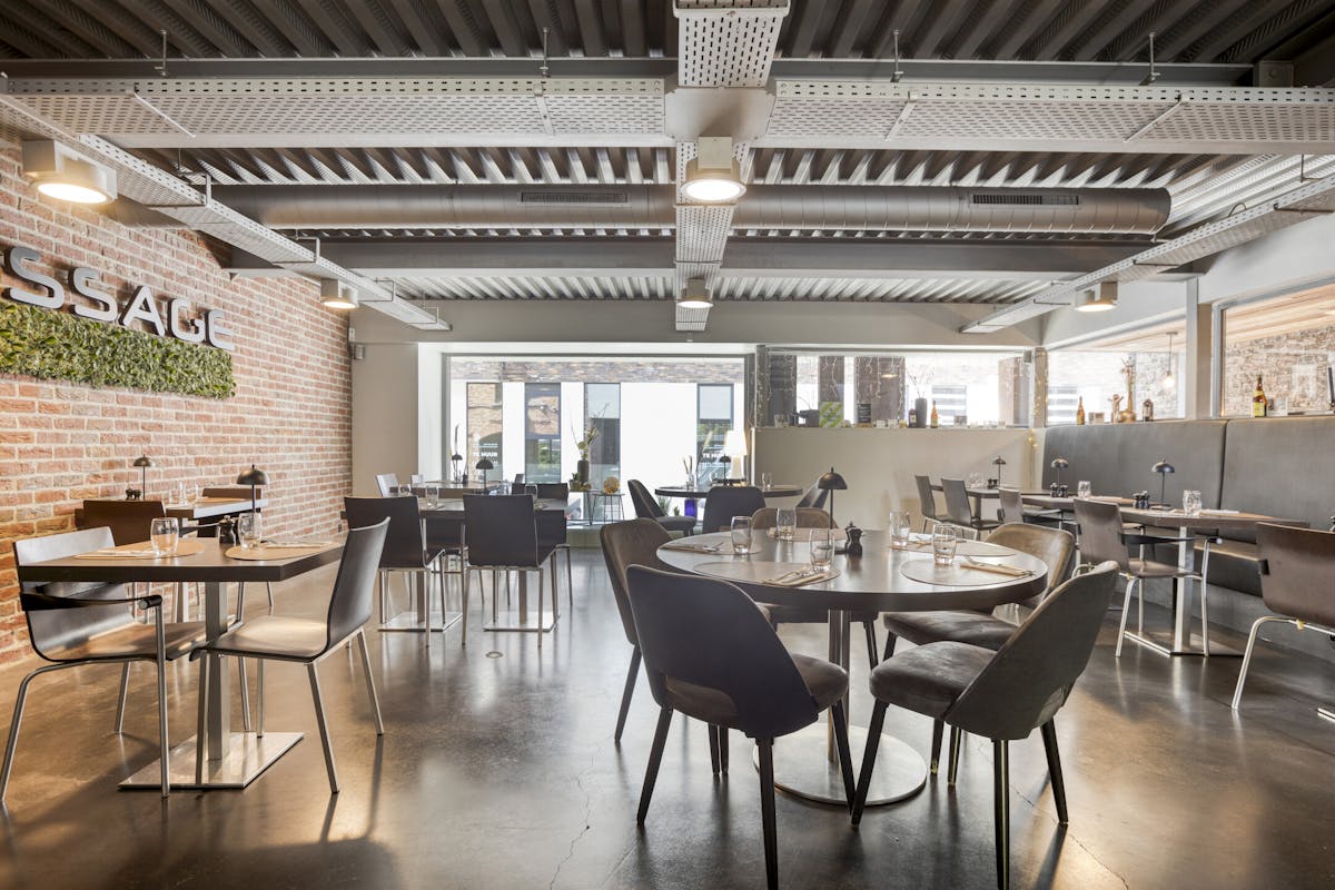 Veelzijdig gebouw te koop in de Veurnestraat in Poperinge - foto 3