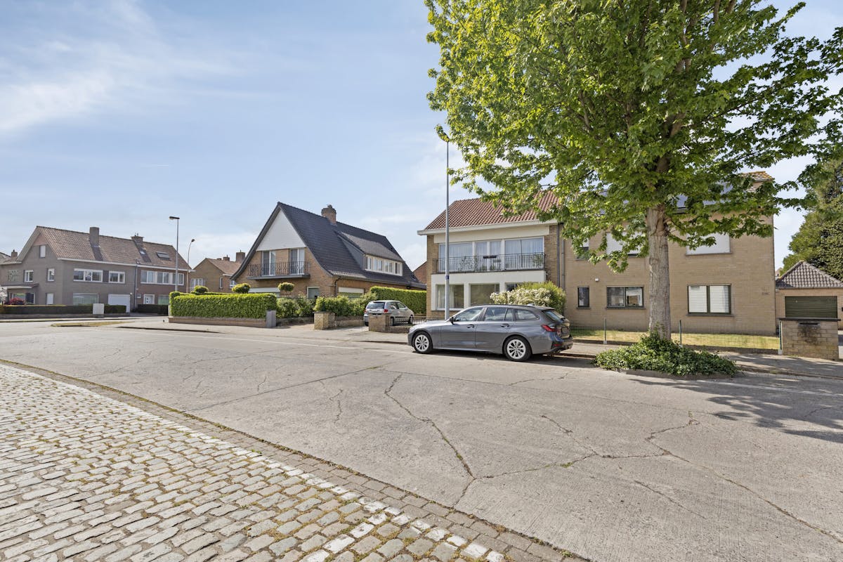 Opbrengsteigendom te koop met 2 appartementen te Sint-Andries - foto 2