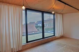 Werk-/leefruimte met privé sanitaire cel en kitchenette te huur in het hart van Merelbeke Bent u op zoek naar een compacte en efficiënte woon (...