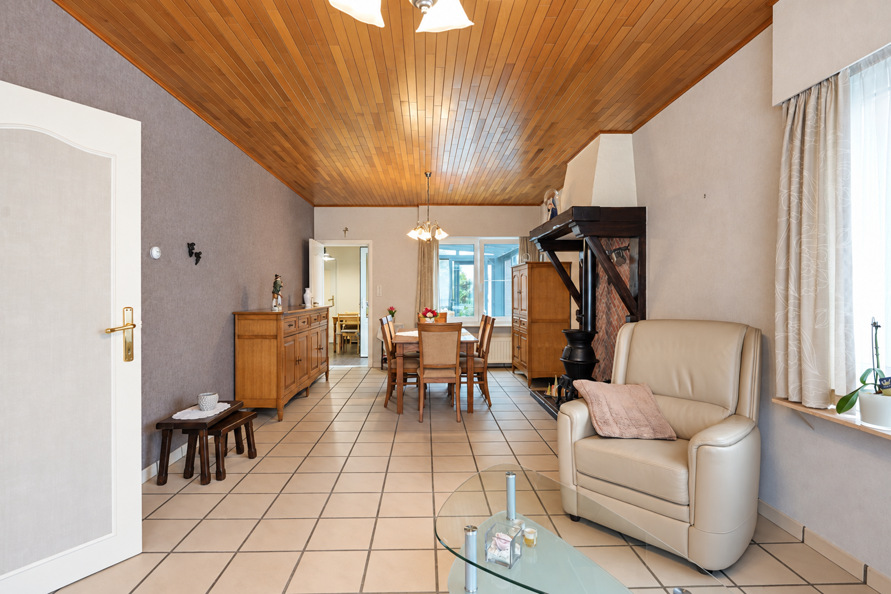 Goed onderhouden woning met 3 slaapkamers, veranda en garage in Kapellen - foto 4