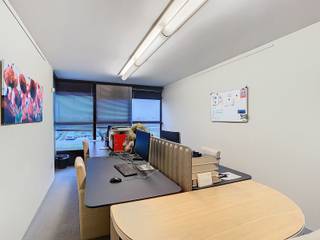 7 kantoorruimtes te huur op toplocatie!Op zoek naar een inspirerende werkplek op een ideale locatie? Dit moderne kantoorgebouw biedt 7 beschikbare...