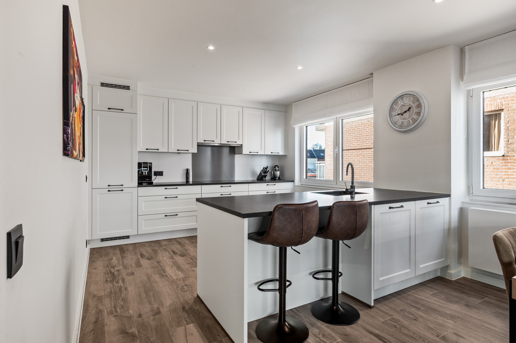 Prachtig gerenoveerd appartement met garage - foto 5