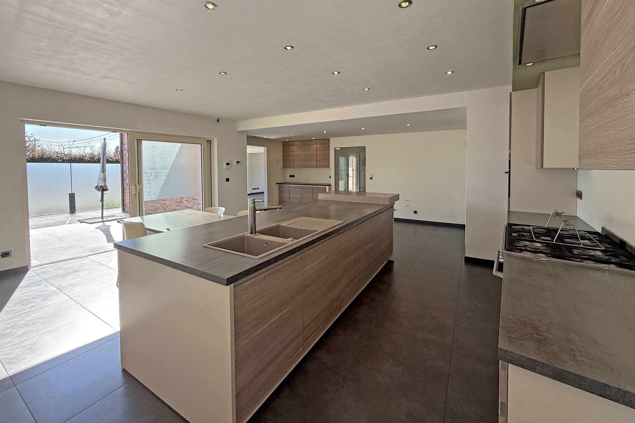 Recente multifunctionele eigendom op 1.731 m² in Deinze - photo 4