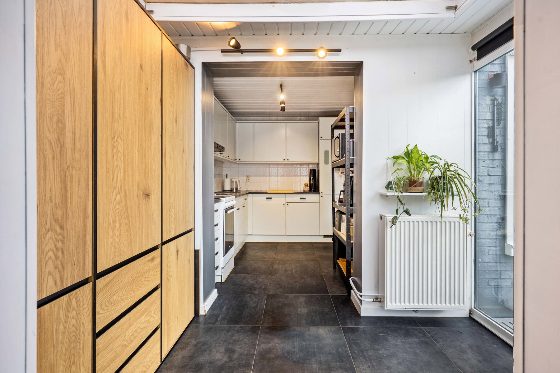 Halfopen bebouwing met ruime tuin en handige garage (incl.) - foto 5