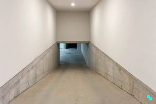 Deze garagebox is gelegen in de ondergrondse verdieping van het nieuwbouwproject Brouwery. Centrale ligging langsheen de Rumbeeksesteenweg ter...