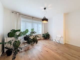 This unique city house (approx. 163m²) for rent can be found in Korte Ypermanstraat 40 in Antwerp. The house is located near public transport,...