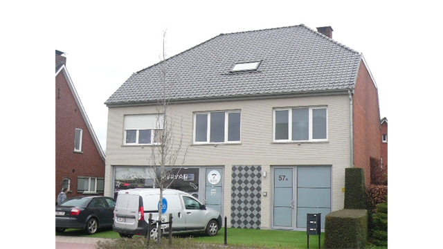 Een appartement met autostaanplaats gelegen in het centrum van Oostmalle - foto 2