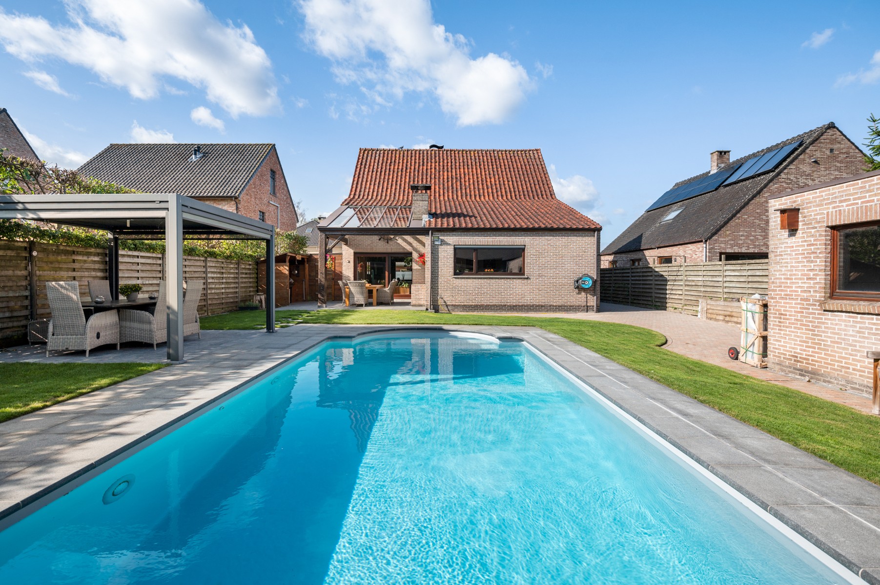 Maison à vendre à Halle avec 4 chambres - photo 1