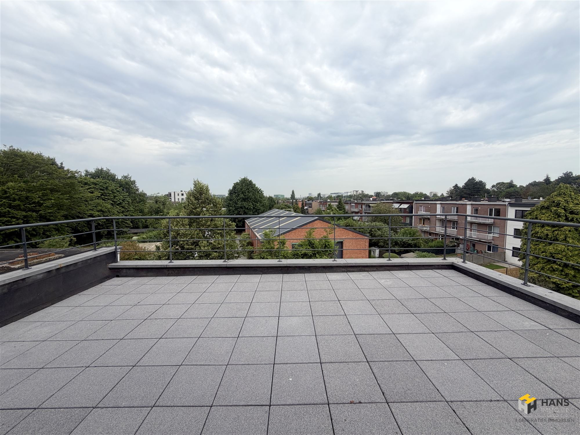 Lichtrijk en gezellig appartement (50m²) met 1 slaapkamers, ruim terras NW &amp; kelder gelegen te Berchem - foto 4