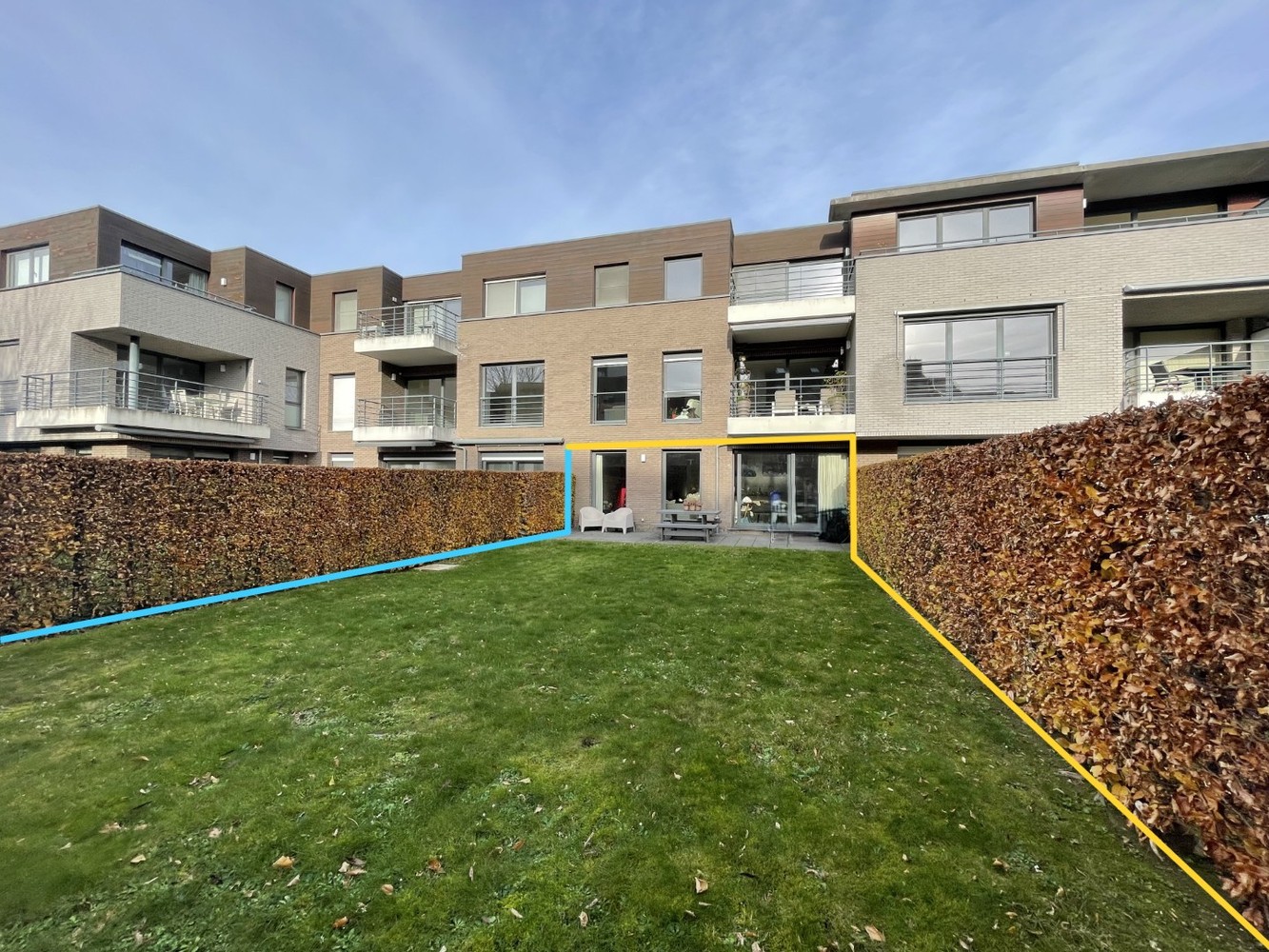 Instapklaar gelijkvloers appartement met tuin, garagebox en staanplaats nabij Groot Begijnhof - foto 1