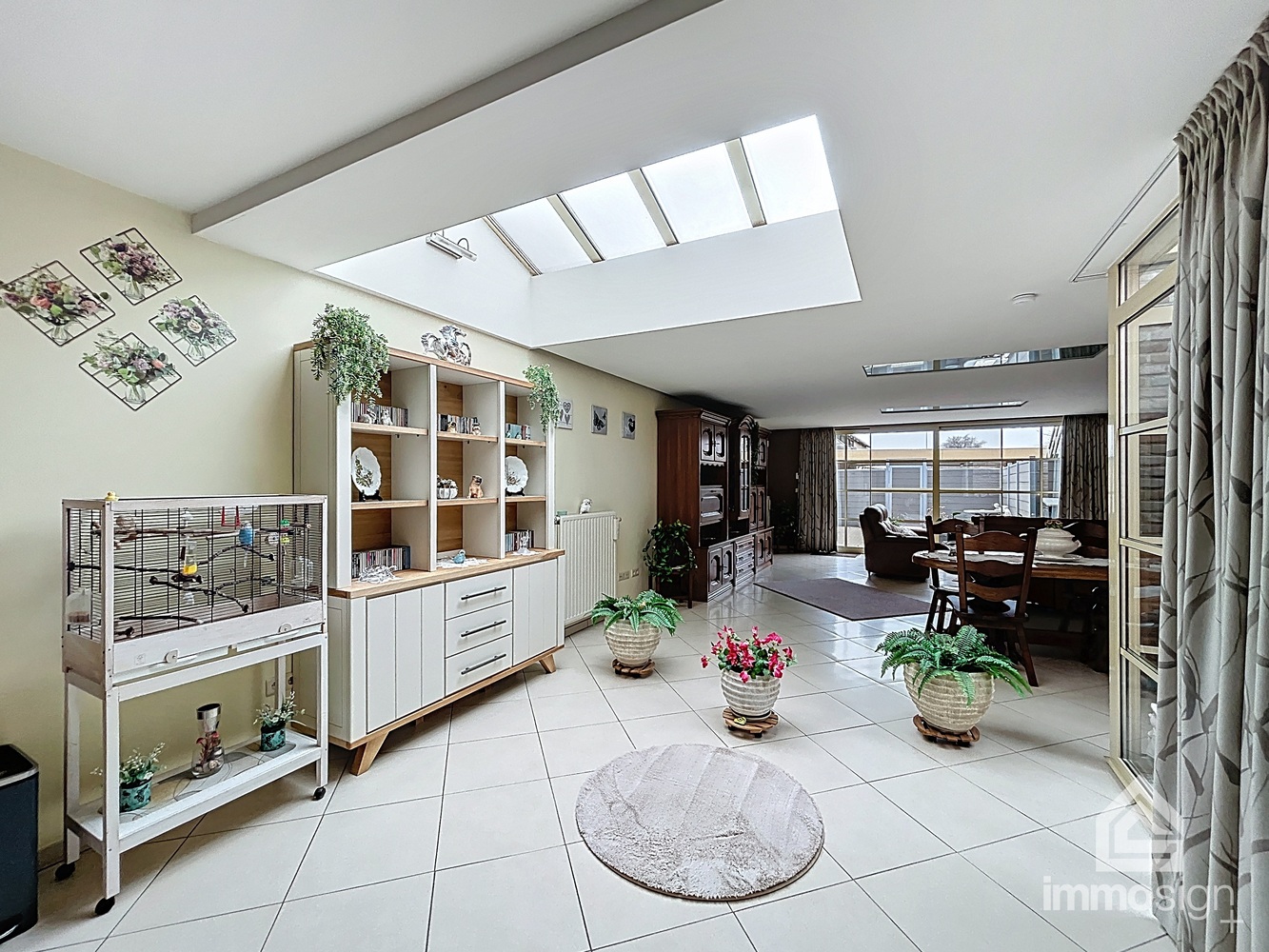 Appartementsgebouw met gelijkvloers- en duplexappartement in Peer centrum! - foto 4