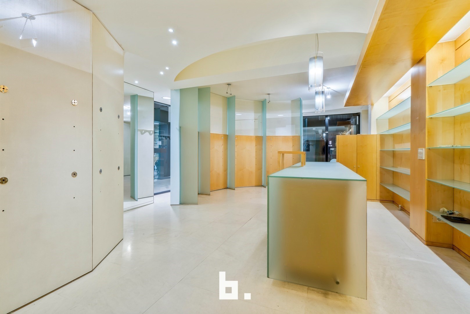 Instapklaar handelspand op centrale toplocatie - foto 5