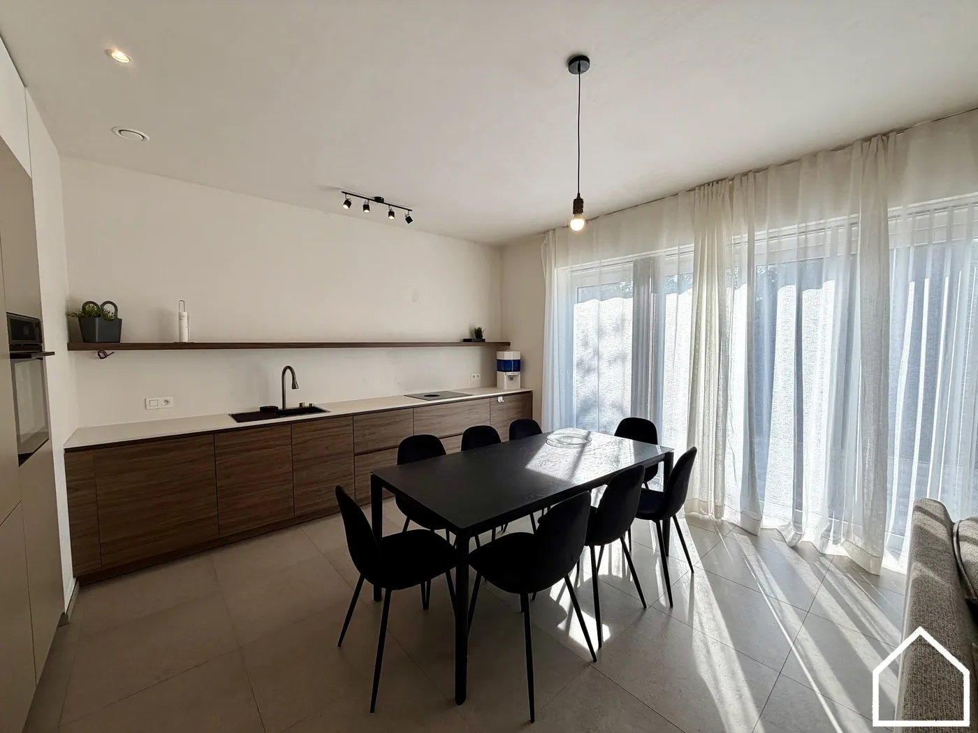 INSTAPKLAAR APPARTEMENT (111m²) MET 2 SLPKS, GARAGE, TERRAS EN TUIN - foto 5