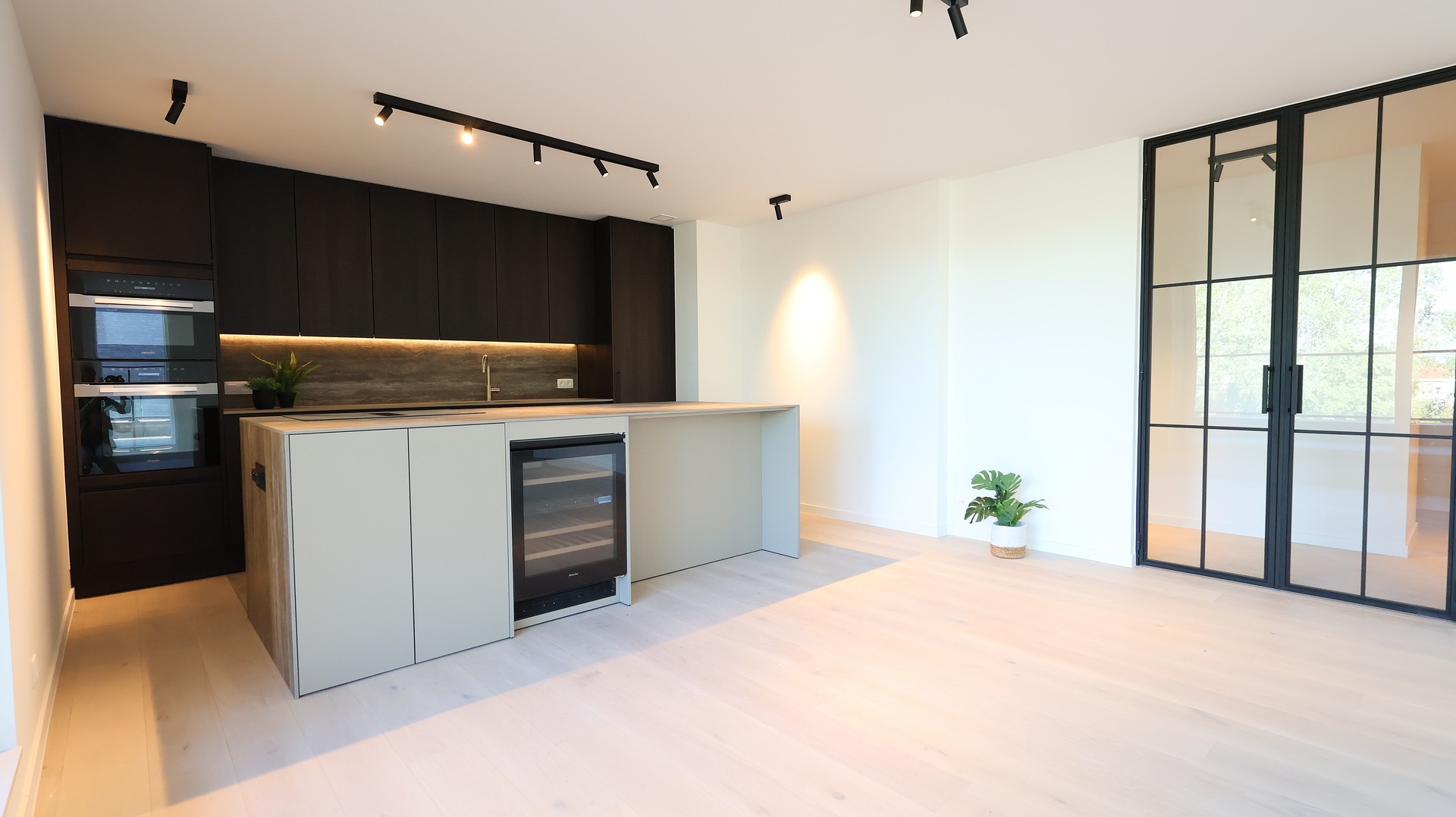 Luxueus wonen in dit gloednieuwe appartement in Residentie Vijverzicht - foto 2
