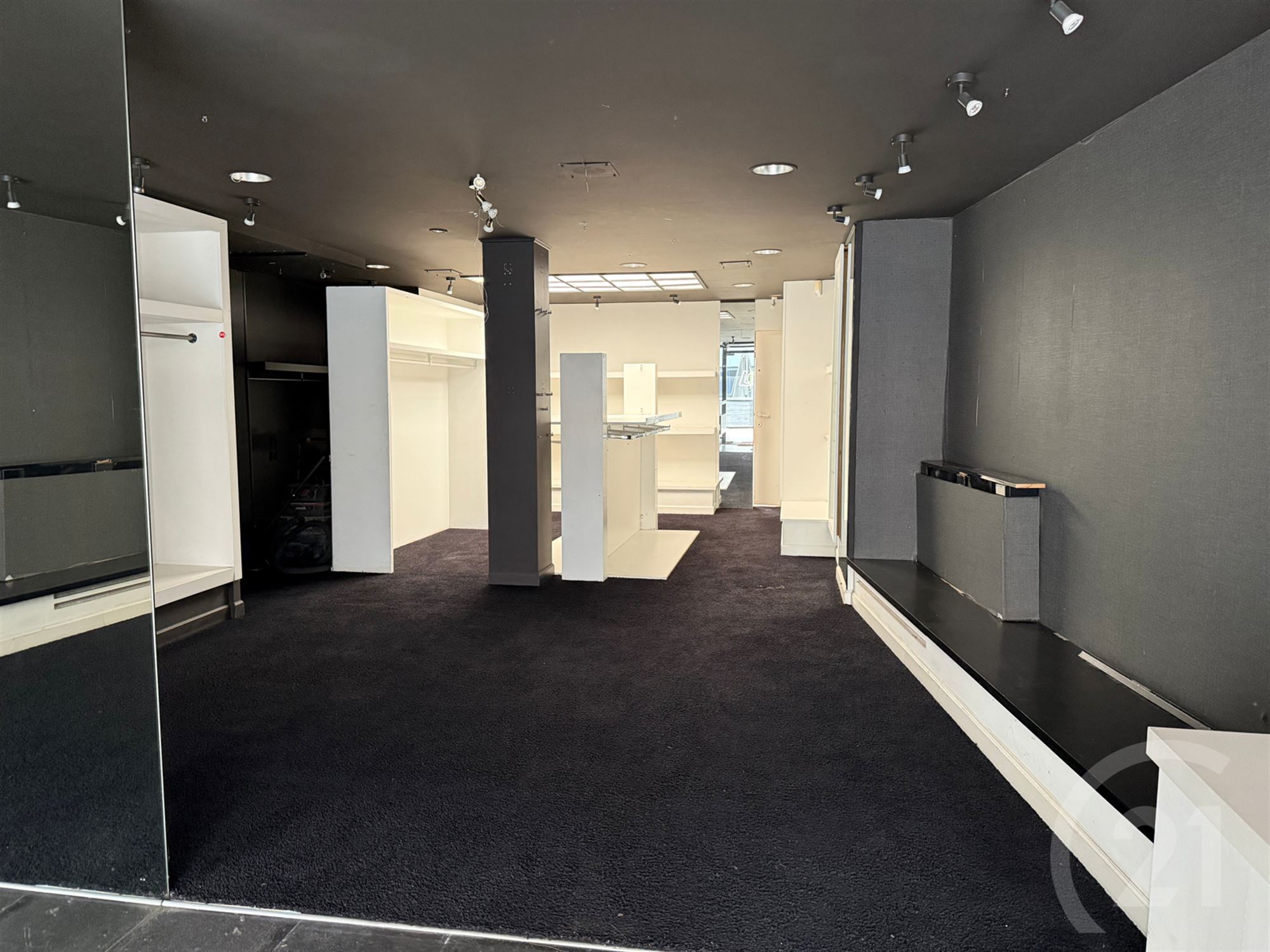 Te renoveren handelspand in het centrum van Tremelo! - foto 4