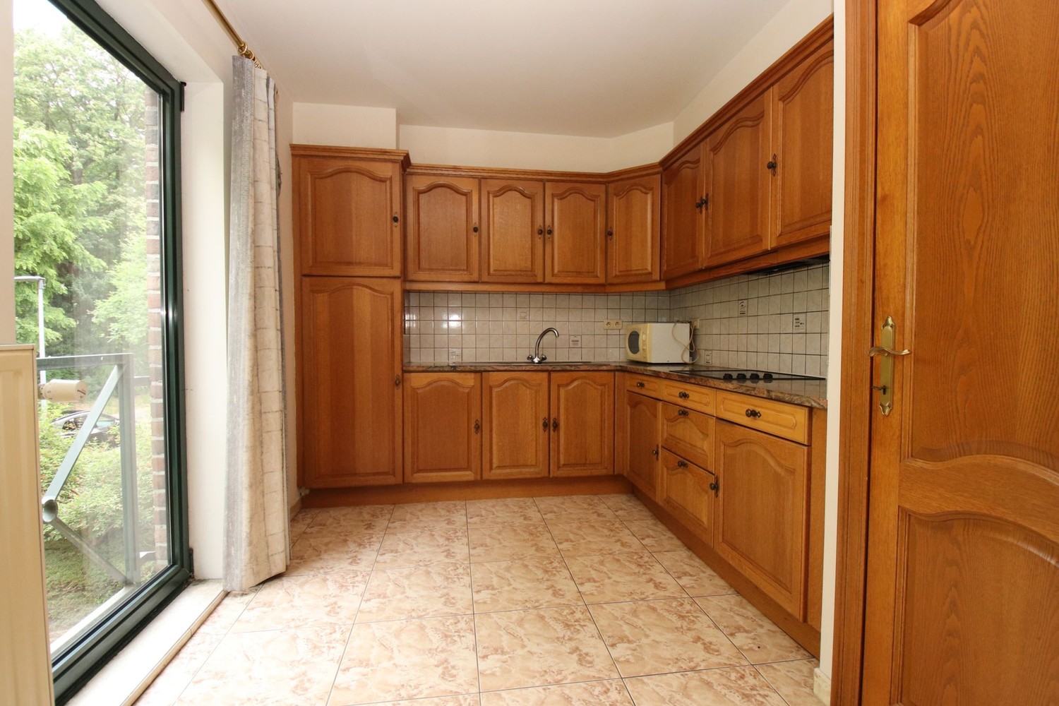 Appartement met terras en garagebox - photo 4