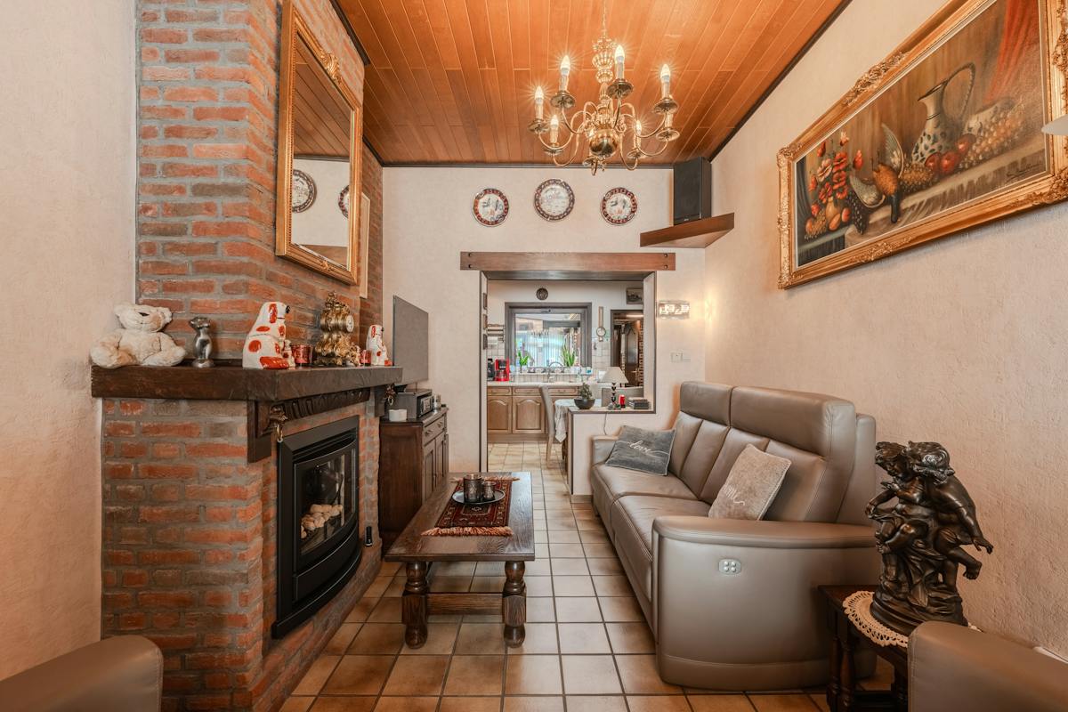 Huis te koop in Ieper met zongerichte tuin én garage - foto 5