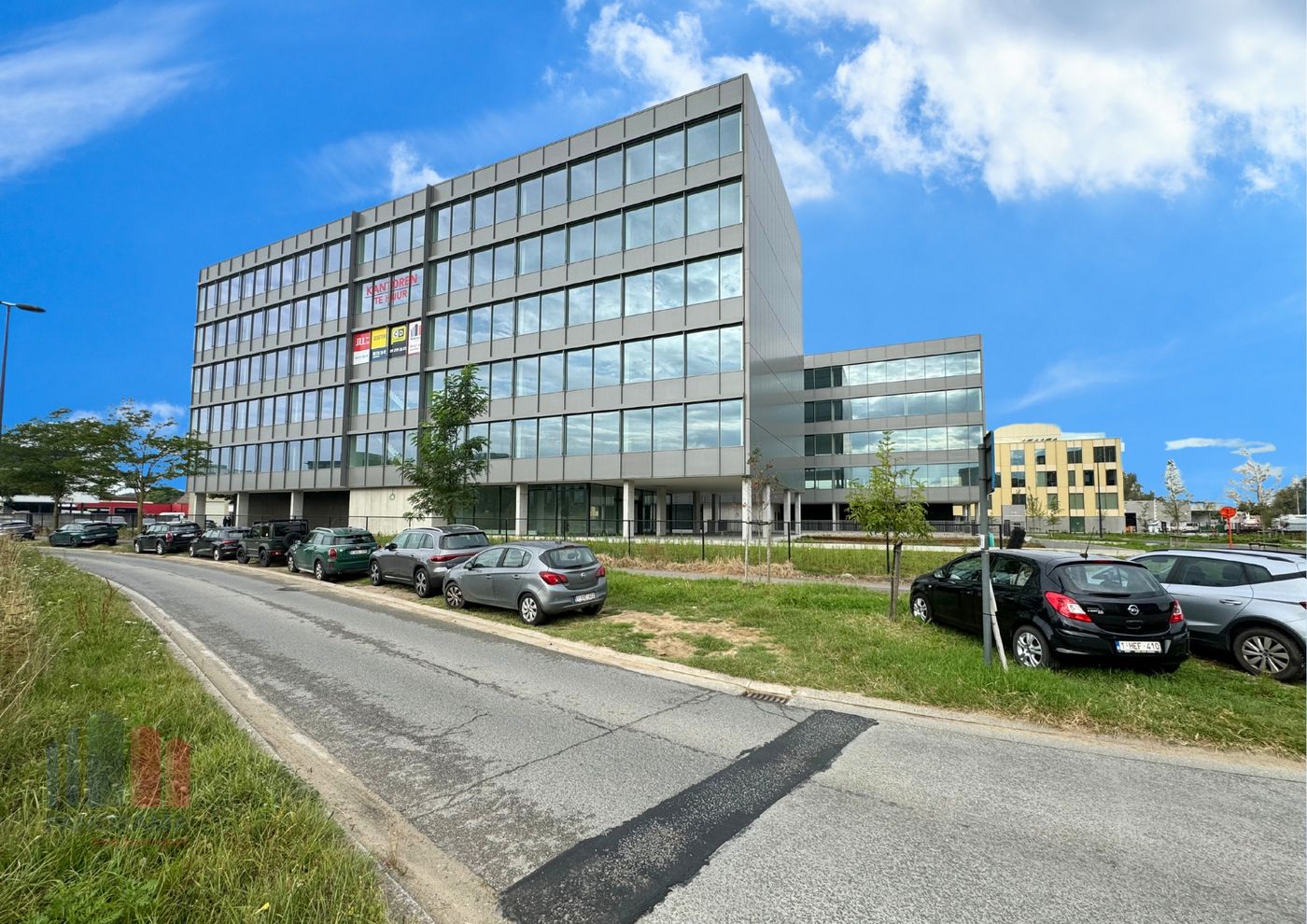 1.000 m² duurzame kantoren aan The Loop vlakbij knooppunt E40/E17 - foto 5