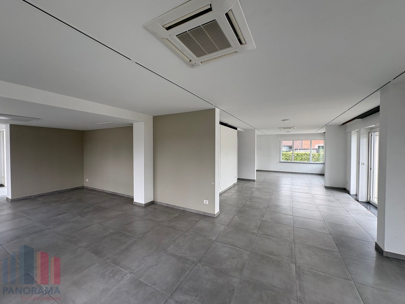 INSTAPKLARE KANTOORVILLA MET TOP VISIBILITEIT VAN DE N60 - foto 5