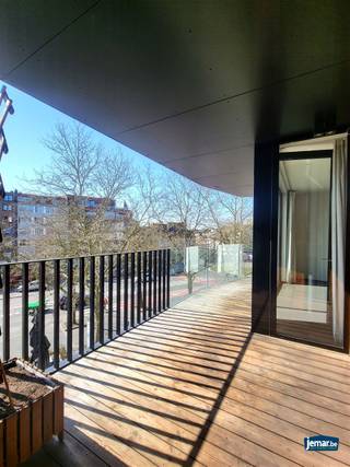  TE KOOP: MODERN EN ENERGIEZUINIG APPARTEMENT IN HARTJE GENK Bent u op zoek naar een stijlvol en instapklaar appartement op een toplocatie? Dan is...