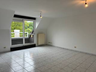 Te huur: appartement in het centrum van Waregem, op wandelafstand van winkels en park Baron Casier. Dit energiezuinige appartement (EPC-label A)...