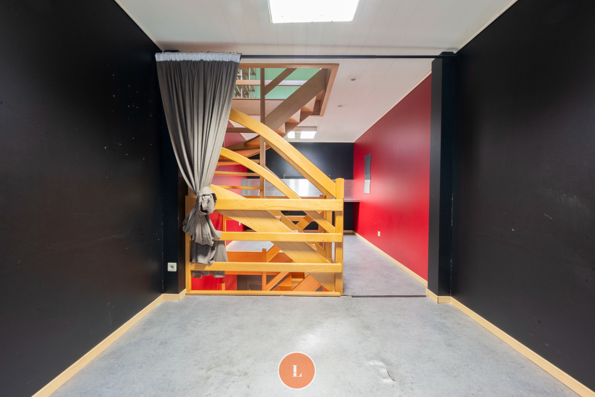 Centraal gelegen handelspand voor gemengd gebruik - photo 5