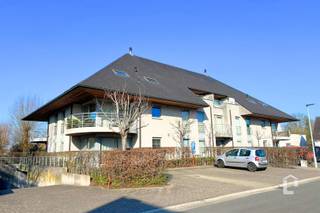 Rustig gelegen, energiezuinig 3-slaapkamer-appartement In deze kleine residentie 'Salviapark 2' vind je dit instapklaar 3-slaapkamer-appartement. De...