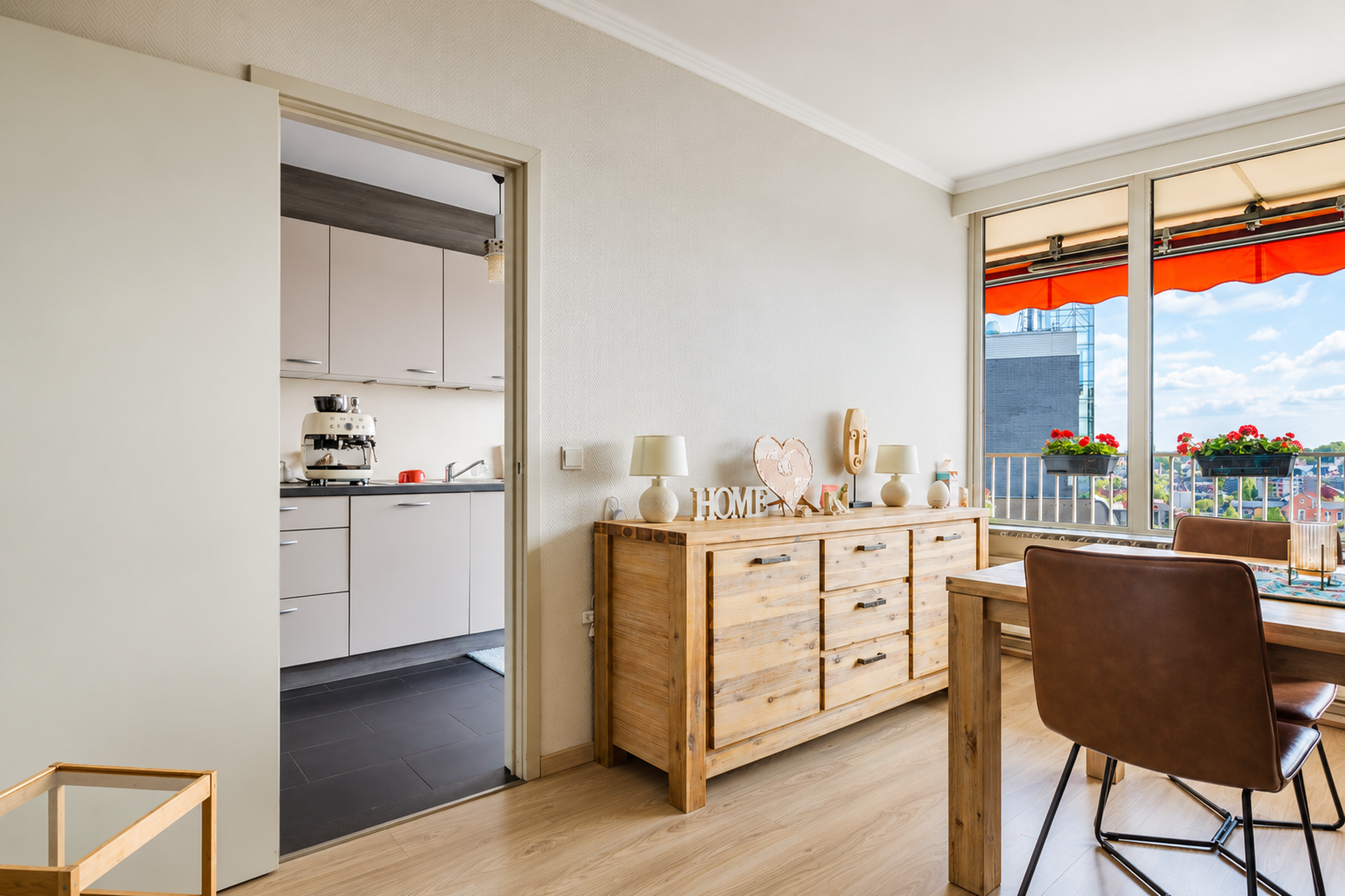 Lichtrijk appartement met 2 slp, 2x terras en garage te Gent - foto 4