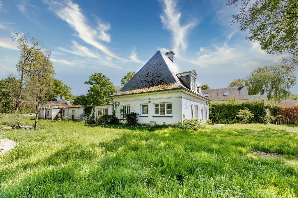 Mooie villa Lipszyc met potentieel in een privé landgoed van 7 hectare. - foto 4