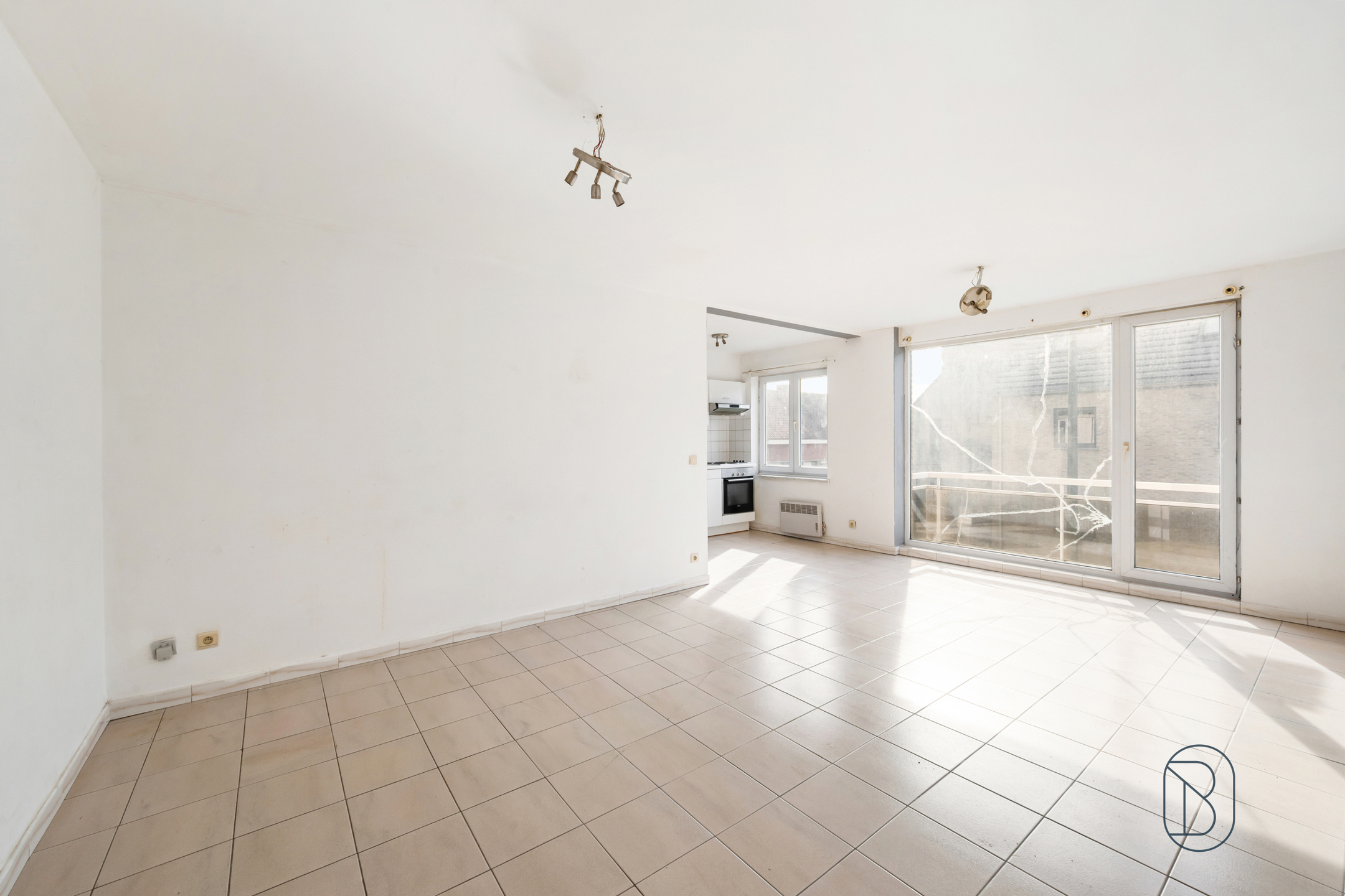 Te renoveren lichtrijk 1-slaapkamerappartement - foto 2