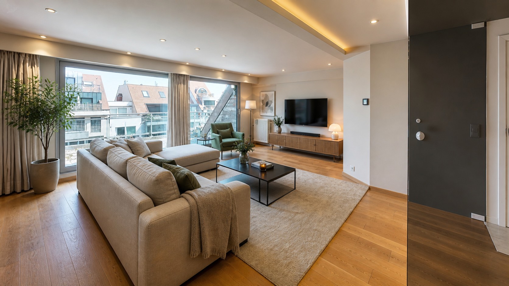 Apartment for sale in Knokke with 3 bedrooms - photo 1