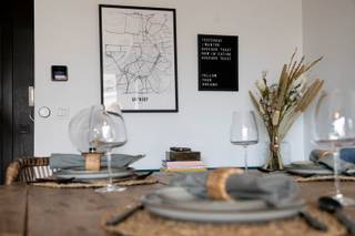 Instapklaar appartement met 2 slpks in kleinschalig gebouwGelegen in een levendige wijk van Antwerpen biedt dit appartement een ideale mix van het...