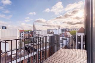 Dit prachtige duplexappartement van ca 156 m² bevindt zich op de twee bovenste verdiepingen van het prestigieuze nieuwbouwproject ‘The Roastery’,...