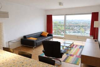 Ruim en lichtrijk 2-slaapkamerappartement met 2 terrassen en staanplaats in HeverleeDit zeer ruim en gemeubeld appartement bevindt zich op de achtste...