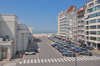 Villa exclusive : Exceptionnelle villa entièrement rénovée avec une belle vue sur la mer.La maison est finie avec des matériaux de qualité et une...