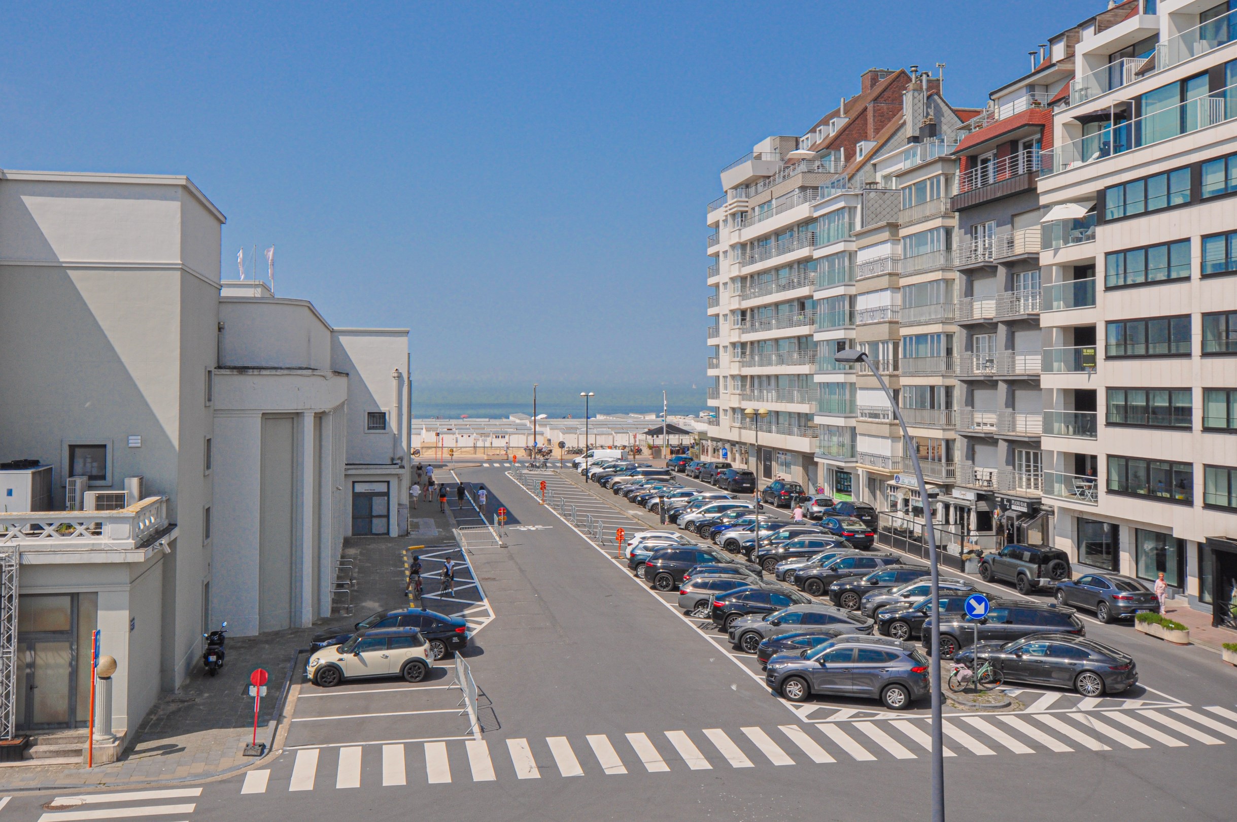 Offre exceptionnelle : Villa entièrement rénovée avec vue frontale sur la mer. - photo 3