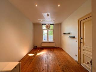 TOPLIGGING !!Leuk en licht appartement op planchévloeren gelegen op het ZUID, nabij museum van schone kunsten, winkels, openb. vervoer...Indeling :...