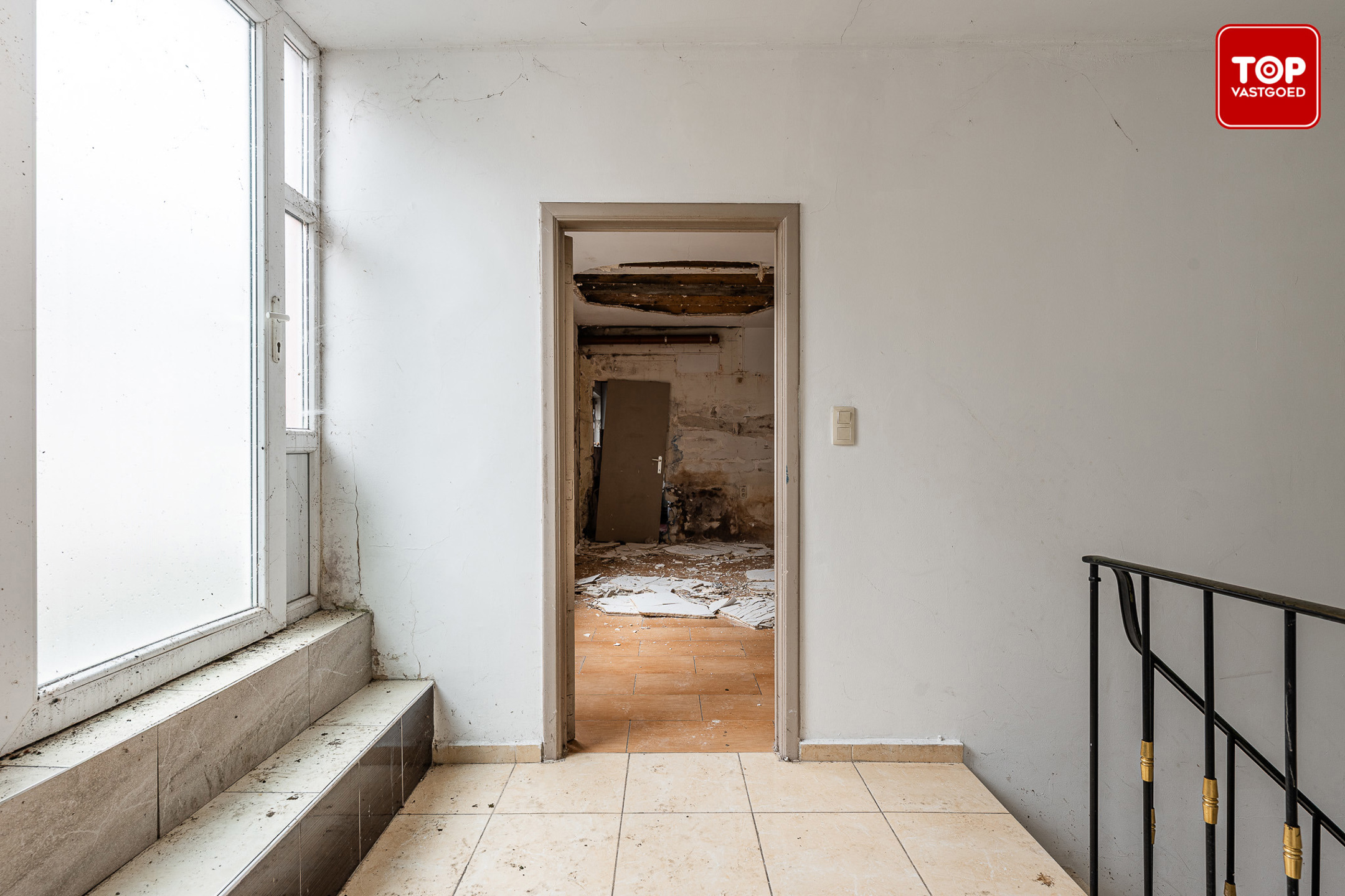 Te renoveren appartement met privé-ingang en tal van mogelijkheden. - foto 4