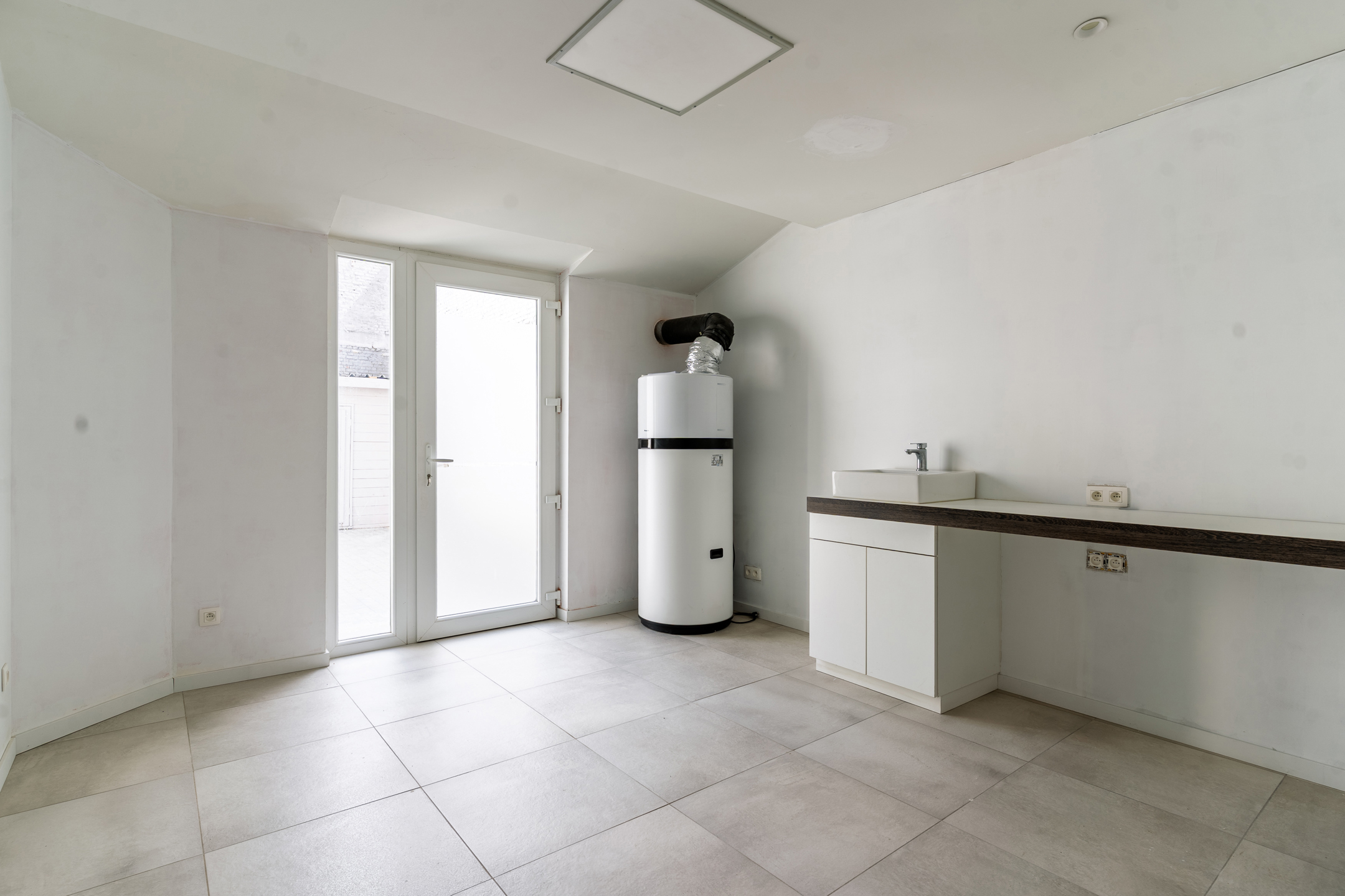 Gerenoveerde handelswoning met stadstuin in Dendermonde - foto 4