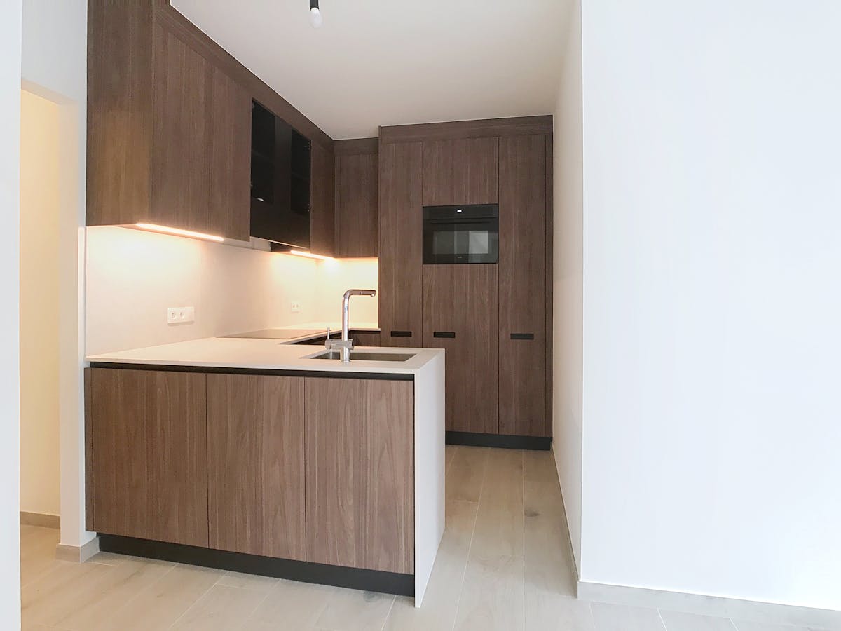 Hoogwaardig afgewerkt appartement op toplocatie! - foto 2