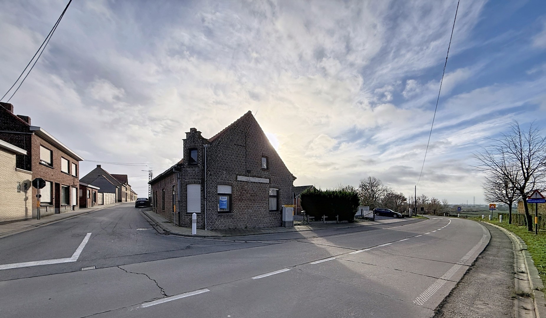 Te renoveren woning met garage op 354m² op Stadenberg - foto 1