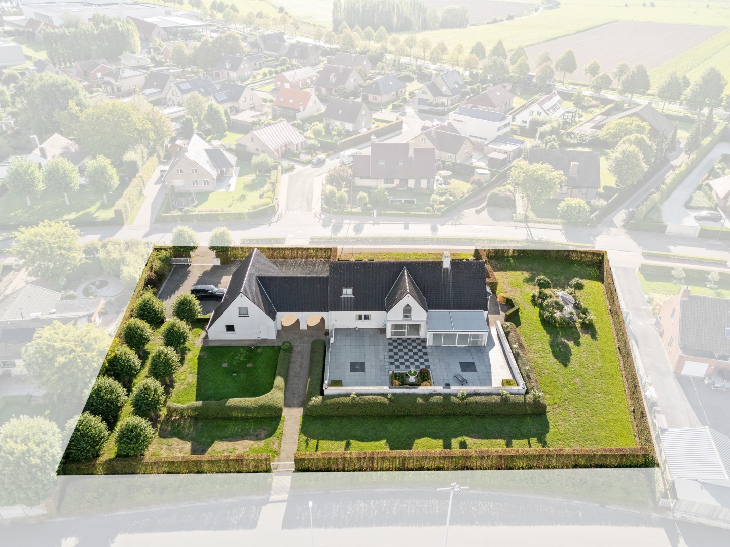 Karaktervolle, statige villa op een riant perceel van 2.928 m² met centrale ligging - foto 5