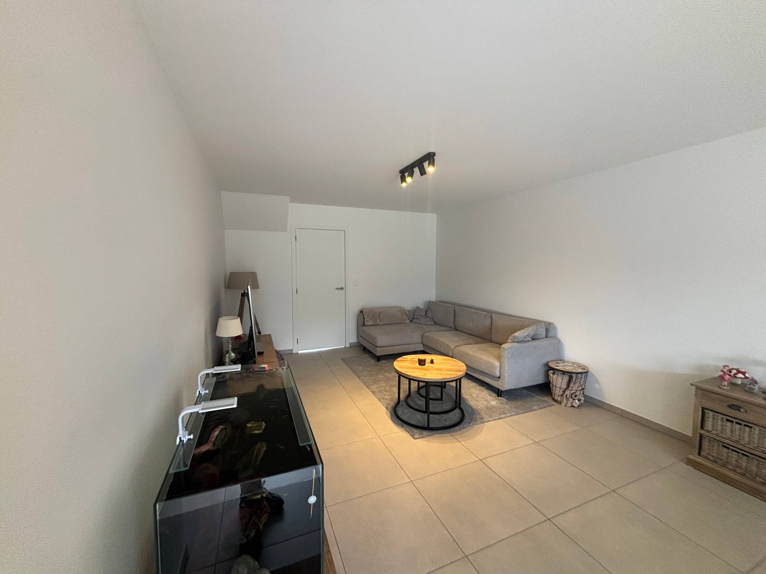 Energiezuinige nieuwbouwwoning met 3 slaapkamers, garage en tuin in centrum Pittem - foto 3