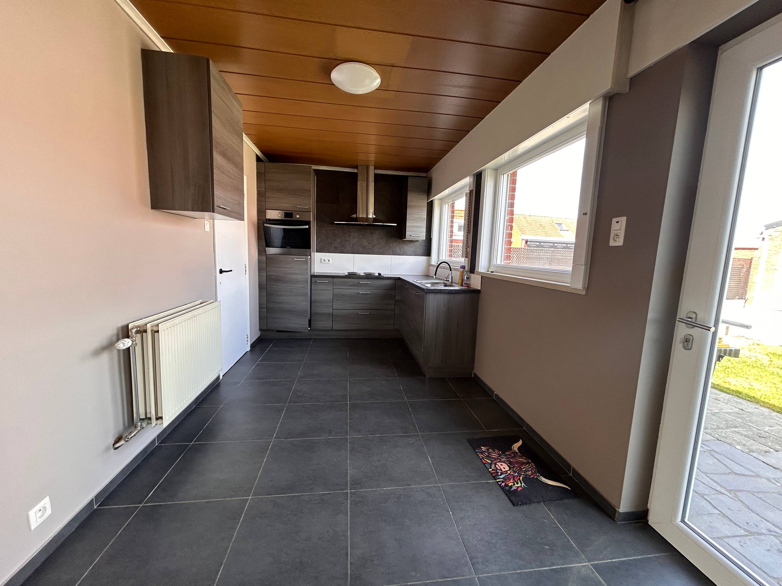 Alleenstaande woning met loods van 378m² - foto 4