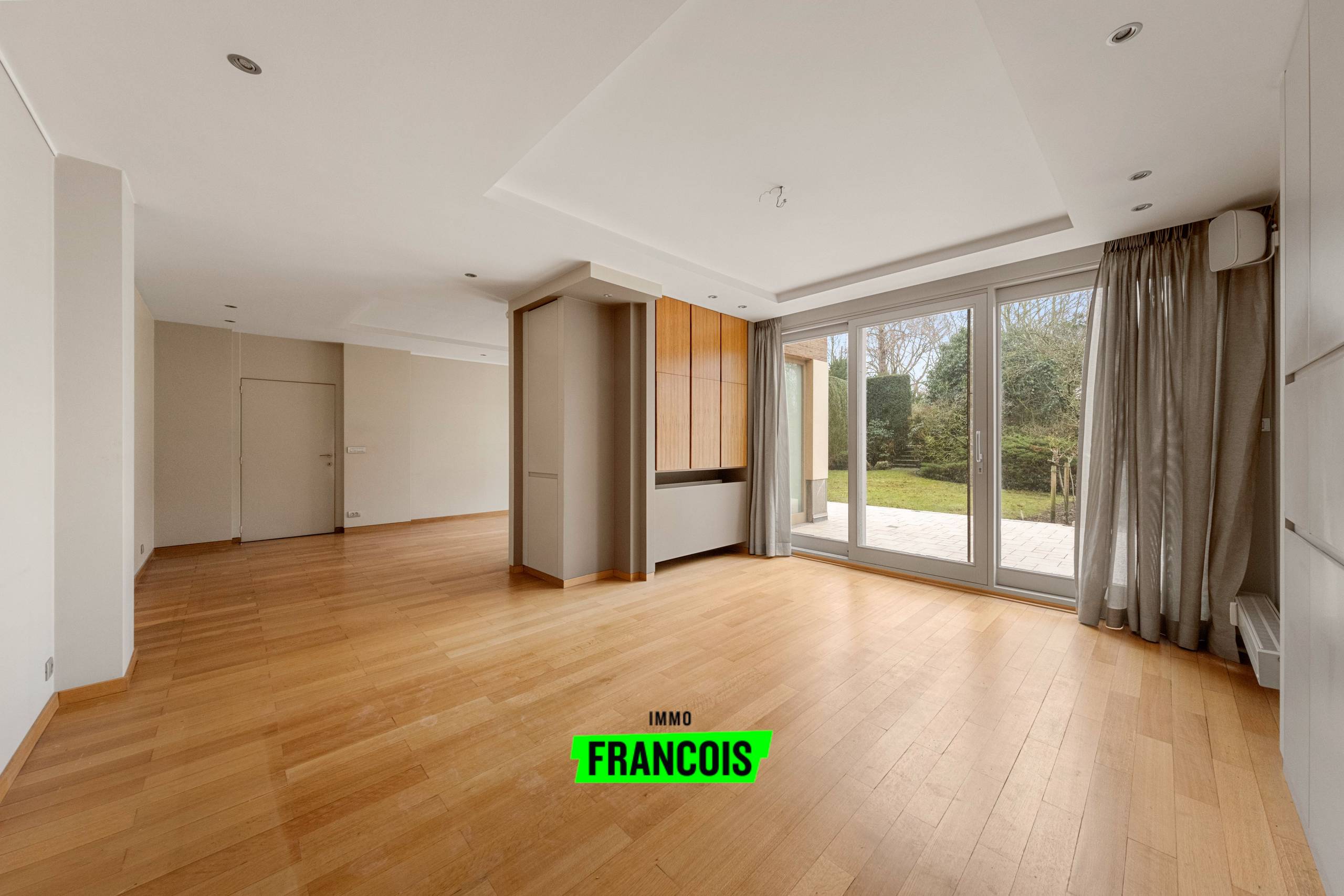Apartment for sale in Bruges with 4 bedrooms - photo 3