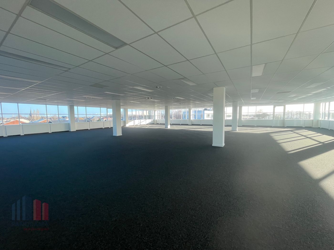 Kantoor van 615  m² te huur, gelegen vlak bij de Woluwelaan (R22) in het Everest Office Park - foto 3