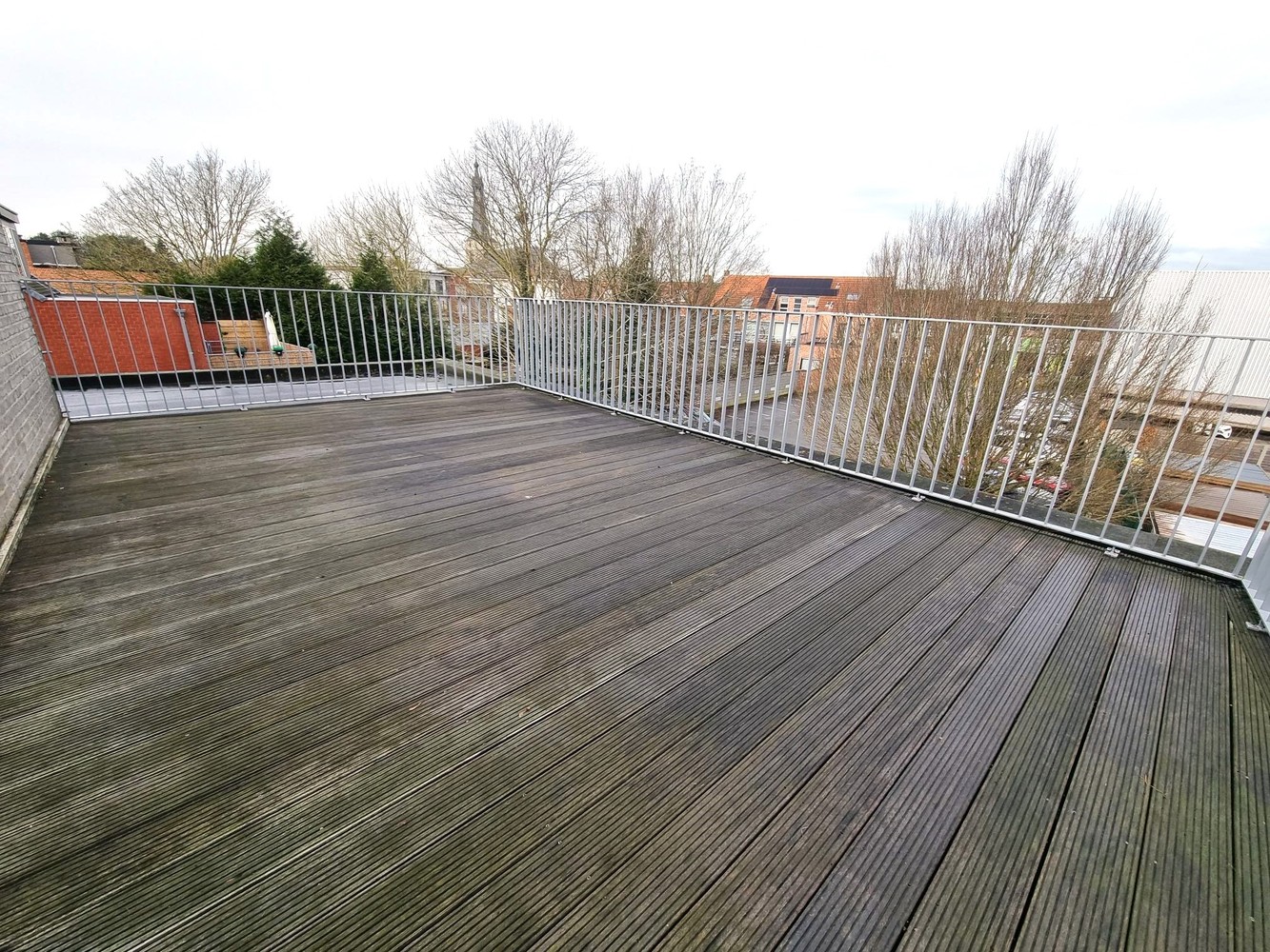 Dakappartement met 2 terrassen, 2 slaapkamers en garage staanplaats te centrum Itegem - foto 2