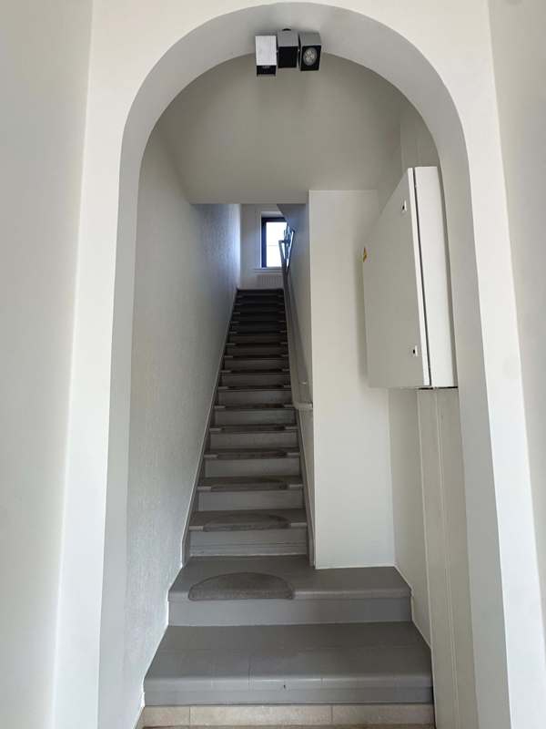 Gerenoveerde 3-slaapkamerwoning met ruim TERRAS te huur in Sint-Michiels Brugge - foto 4
