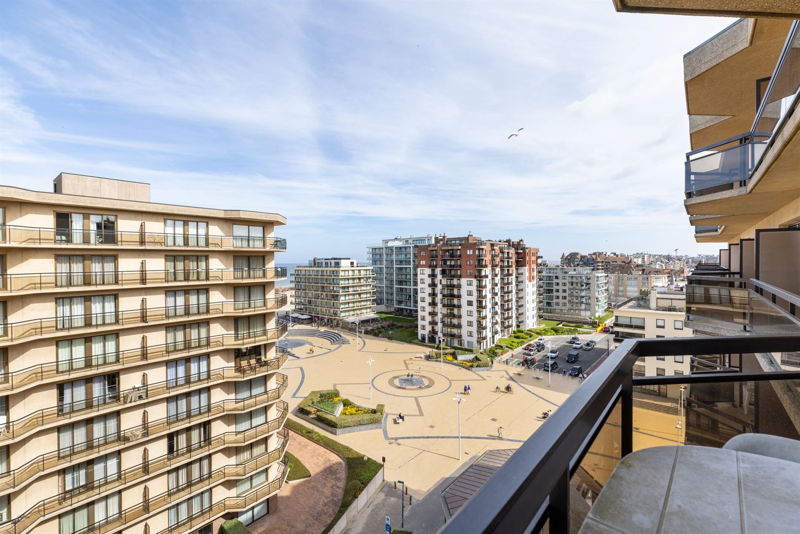 Heel ruim appartement 2 slaapkamers en slaaphoek met zicht op zee - foto 4